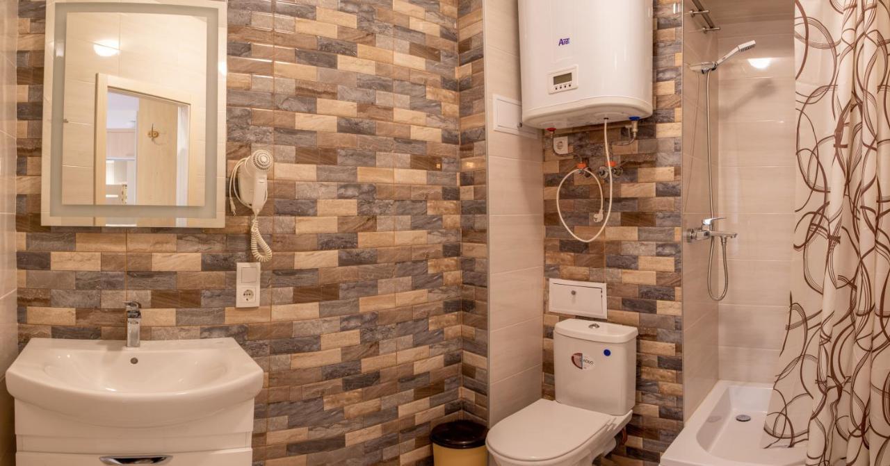 חארקיב Sana Hostel מראה חיצוני תמונה
